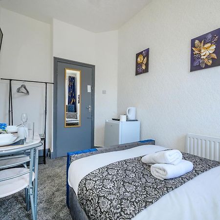 -Rc7H- For Your Relaxed & Cosy Free Parking Leeds  Eksteriør bilde